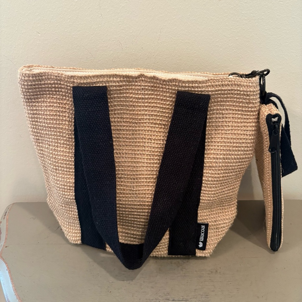 Wacoal Jute Black And Tan Tote Bag